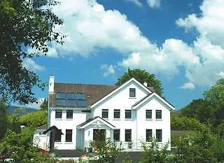 Holiday Village 펜션